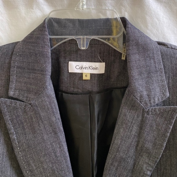 Calvin Klein Women's Gray Blazer Size: 6 - Picture 5 of 10